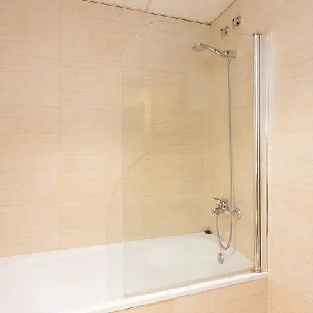 Tanger Jazz Pool And Beach Apartment *